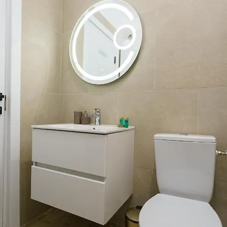 Castelana Infinity Pool&spa Mamaia Nord Apartamento *