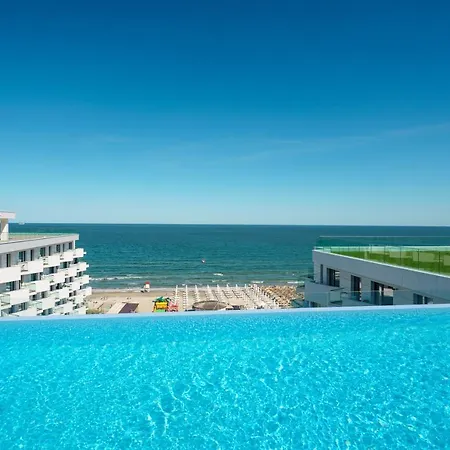 Castelana Infinity Pool&spa Mamaia Nord * Navodari