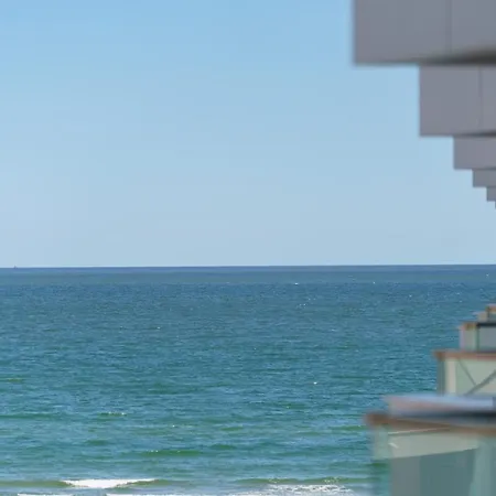 Castelana Infinity Pool&spa Mamaia Nord Apartman Năvodari