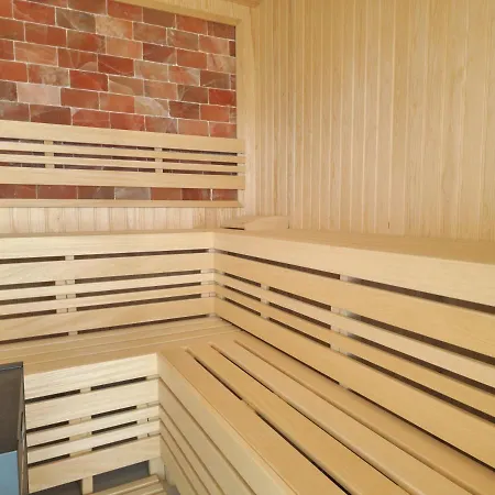 Castelana Infinity Pool&spa Mamaia Nord