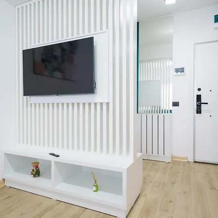 Apartment Castelana Infinity Pool&spa Mamaia Nord *