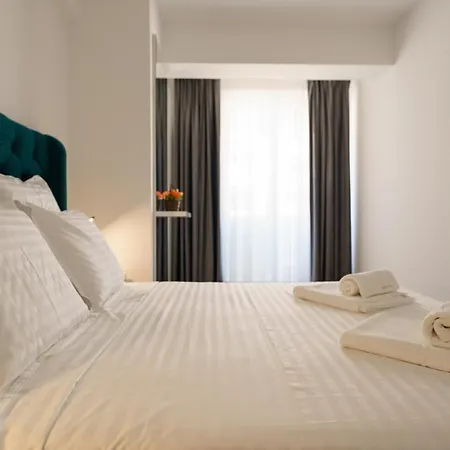 Castelana Infinity Pool&spa Mamaia Nord