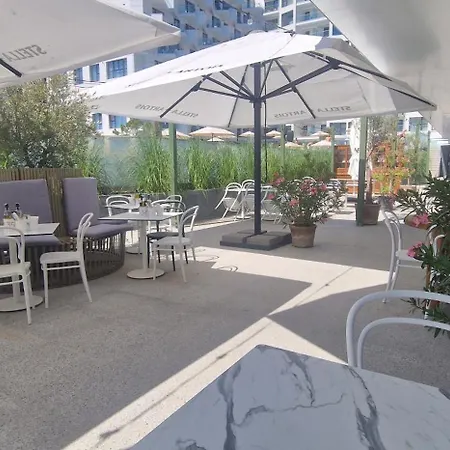 Apartamento Castelana Infinity Pool&spa Mamaia Nord Năvodari