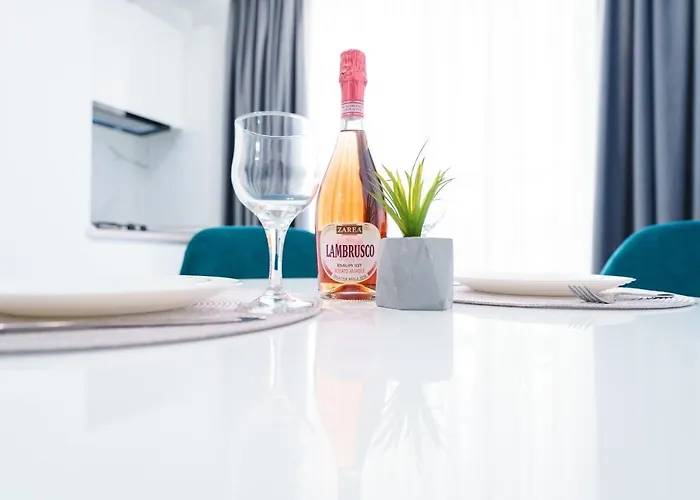 Castelana Infinity Pool&spa Mamaia Nord Διαμέρισμα