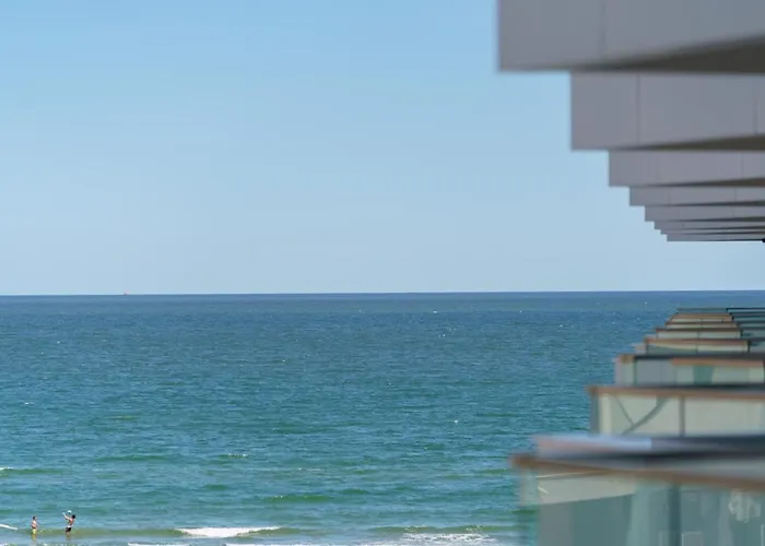 Castelana Infinity Pool&spa Mamaia Nord Διαμέρισμα Năvodari