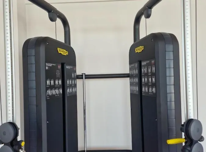 Castelana Infinity Pool&spa Mamaia Nord