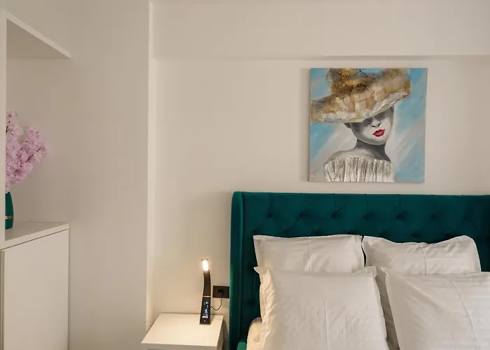 Castelana Infinity Pool&spa Mamaia Nord Διαμέρισμα *