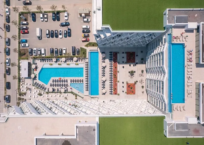 Castelana Infinity Pool&spa Mamaia Nord Διαμέρισμα *