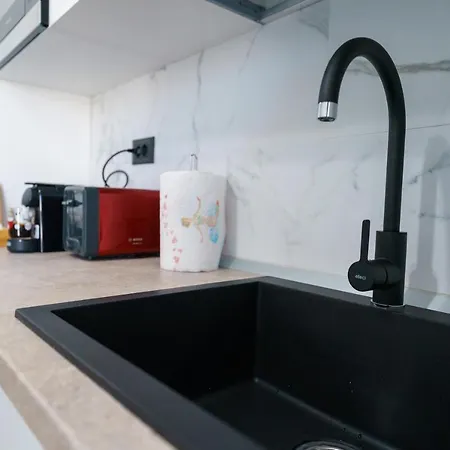 Castelana Infinity Pool&spa Mamaia Nord Апартаменты