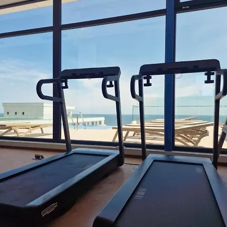 Castelana Infinity Pool&spa Mamaia Nord Апартаменты